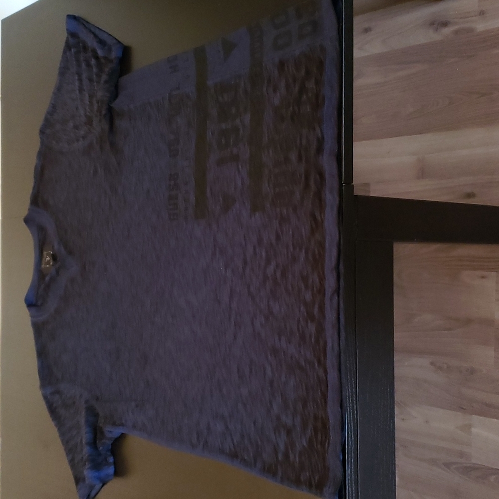 GUESS Mens Tshirt